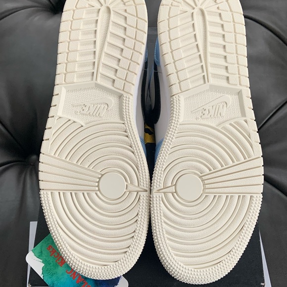 Jordan 1 Low 🧊 Ice Blue Black (GS) — 7Y - Picture 6 of 6